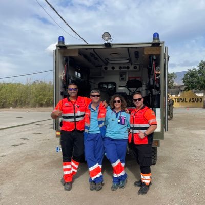 -TES en 🚑 Alhambra. Instructor SVB Y DEA❤️🫶por SEMICYUC e Instructor de 🆘 por la RFESS. TODOS LOS DÍAS SE APRENDE ALGO NUEVO.