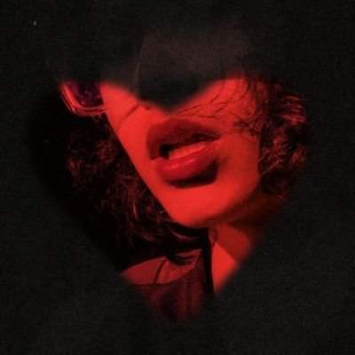 ppppiiiiaaa's profile picture. 𝖄𝖔𝖚 𝖘𝖍𝖔𝖚𝖑𝖉 𝖘𝖊𝖊 𝖒𝖊 𝖎𝖓 𝖆 𝖈𝖗𝖔𝖜𝖓