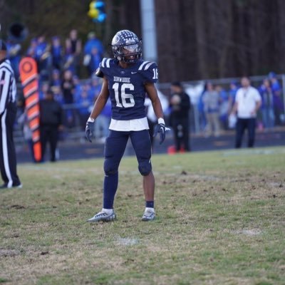 C/O 2023| DINWIDDIE FOOTBALL 🏈| | WR/DB| #16🌟| 3.5 gpa| ht 5’8| 2 Yr Captain|