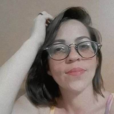 Há de surgir uma estrela no céu cada vez que você sorrir...