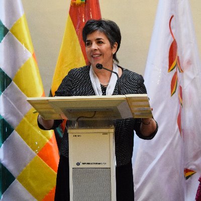 Senadora Cecilia Requena Profile