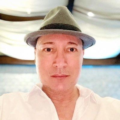 Singer/Songwriter/Producer/Photographer/Artist from NYC. World Traveler. :) https://t.co/TwbAKhwENW https://t.co/o5kvmujULj