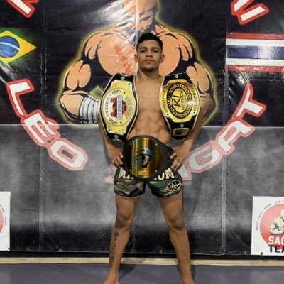 • atleta profissional 🥊🥇 • 3x campeão brasileiro 3x campeão estadual (cinturão CDD combat) cinturão FEMMRj) (cinturão K1 heroes ) campeão RJ stadium