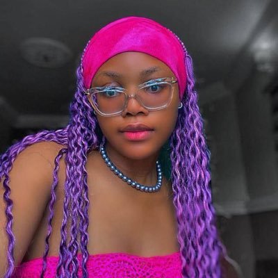 Nanak25022006's profile picture. I’m sales girl I work in a boutique at Accra