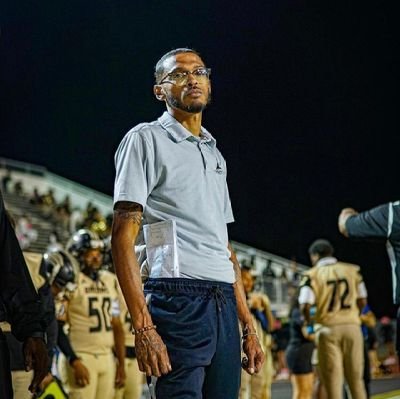 WR coach/passing Game Coordinator at Bonnabel High school.
Former Wr @ Harper Community College
Former National Champion
Former New Orleans Voodoo Wr