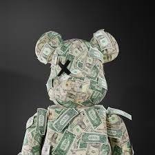Small Business Owner. True Entrepreneur. Family man! Grew up playing ice hockey all over North America. Personal investor! CRYPTIC!