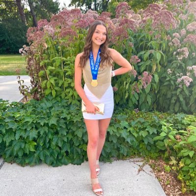 briannahood_'s profile picture. Cs great whites 17-22 || 2018, 2019, 2022 world champion || 3x NCA champ
