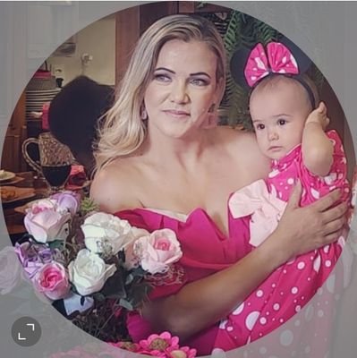 Filha amada do Senhor Jesus
Mamãe da Elisa 🤱🏼❤
Advogada trabalhista