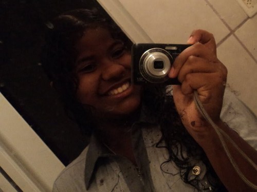 Apaixonada por sertanejo 16 anos Baiana meio capixaba E a namorado do Edu *--*