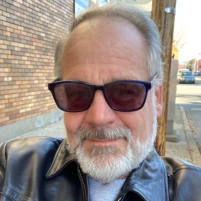 KYColonelRobert's profile picture. Hë/Hïm 😎