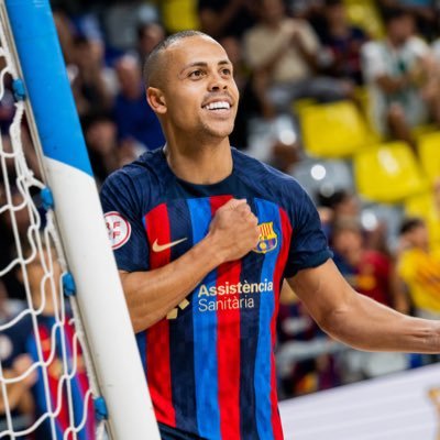 Jugador del FCBarcelona de fútbol sala ❤🐕📿
