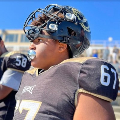 JalenKnott79's profile picture. |Omaha Burke High School|NG,OG|CO’25|5’7|265| @sknottj341@ops.org