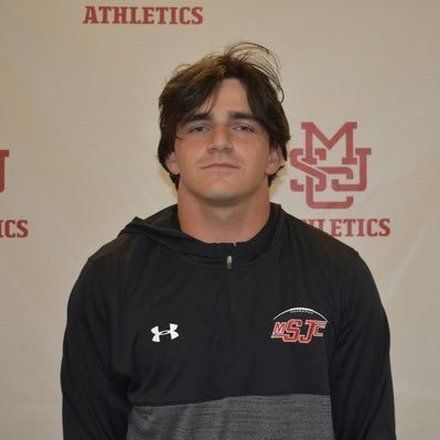 MSJC | CA | RB/KR #22 | 6’ 195 lbs. | 2nd Team All League (Frosh & Soph Szn) | 4.56-40 | 3.8 GPA | Hudl film ↙️↙️