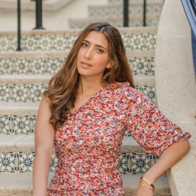 gabbysilverleaf's profile picture. Social Media Specialist & Graphic Designer @silverleafpms