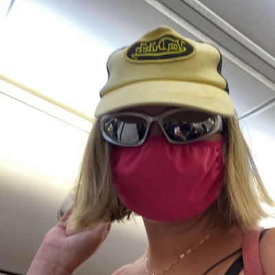 Maddie_Outlaw's profile picture. always on a search for the next great thing ‘cuse ‘22 +'23🍊