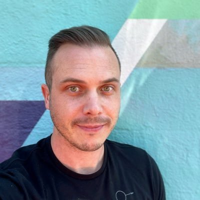 Tech | Pop Music | Reality TV | Dog Dad | Harlot Marmot | 🏳️🌈 | @shawnpav.bsky.social | @justthegaytip