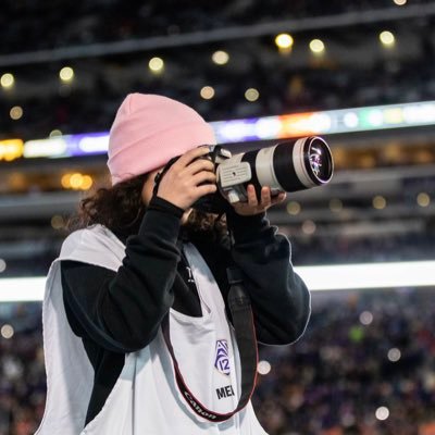 sports photographer 📍based in seattle -  @thedailyuw alum - available for freelance!