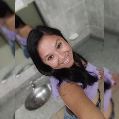 HelenDeRe2's profile picture. 