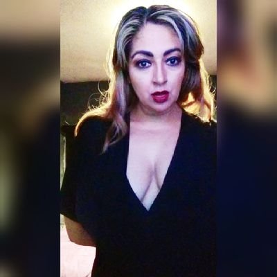 cmontejano's profile picture. Comunicóloga, madre, hermana, chismosa, rokera, adicta a la lectura, F1, americanista, amante de los animales, amiga de mis amigas, y necia.