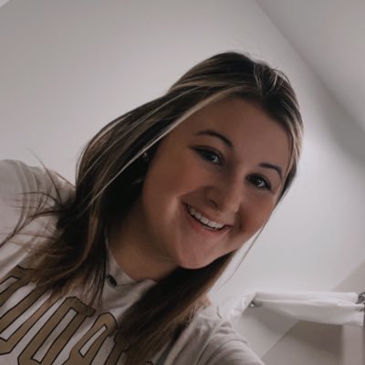 gabbybee30's profile picture. 