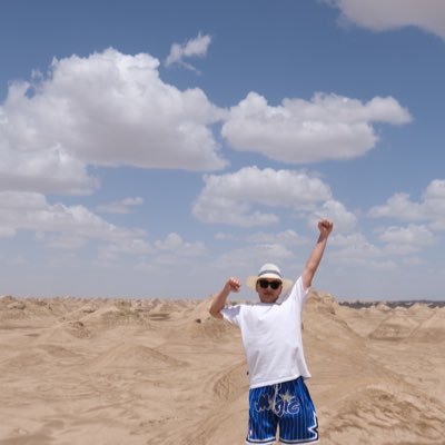 howitbelike's profile picture. 