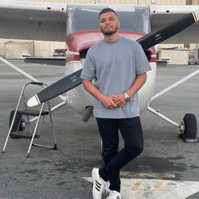 Part time Venture Analyst, full time hustler :)