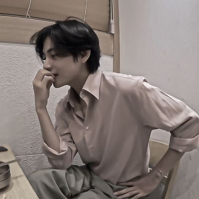 ||||| Kim Taehyung; known to be brutally honest. If you trigger him, you'll feel the edge of his tongue. |||||