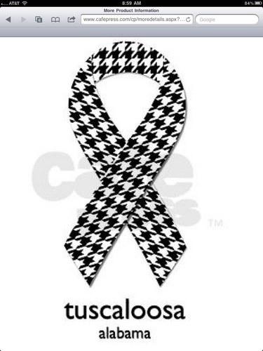 christieozment's profile picture. 