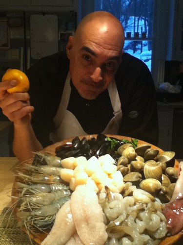 Your personal home chef.I'm Cuban Italian American .Raised in Spain. An Every-mans Everyday Journey!
I am also Bald..I am The Bald Vivant!