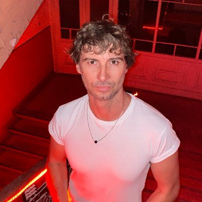 official BelAmi's photographer (Eliot Klein) and freelancer. Into OF collabs and new clients.