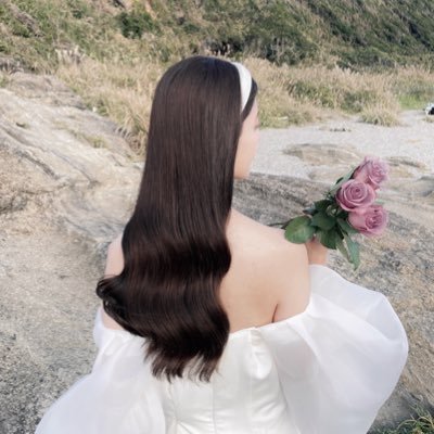 her6635wed's profile picture. '96🙋‍♀ 出会って1年の彼と結婚💍 |2023.04結婚式を挙げました🤍 | 楽しい結婚準備レポ🕊 #her_wd イエベ秋・骨格ウェーブ🫧 165cm/45kg #herギフト 旅行・料理・登山が好き💫