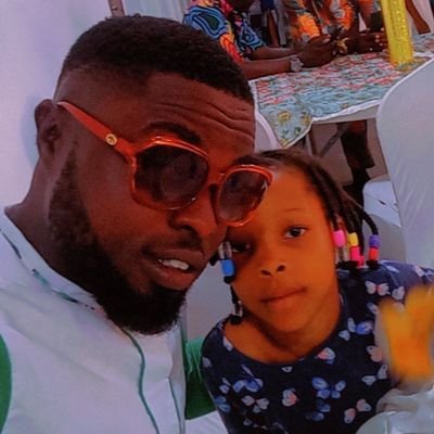 am a Nigeria musical artists known an kiddo man my real name is juwon ayodeji adetunji, for booking and more, call me on +2348134715512
