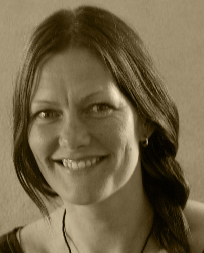 RuthMariann's profile picture. Trebarnsmor. Interessert i det som rører seg, lokalt, nasjonalt og internasjonalt. jobber i skolevesenet og stortrives med det.