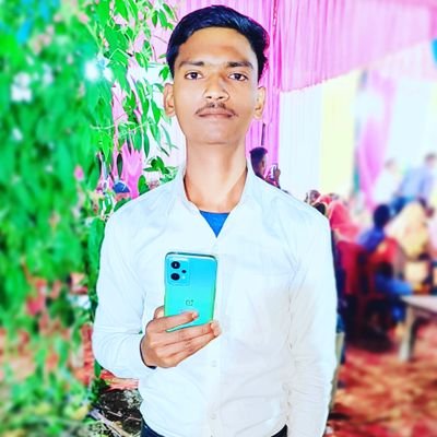 VivekKu28209965's profile picture. hi main Vivek Kumar Azamgarh se Chhota businessman