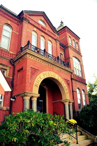 RiceLibrary's profile picture. Events and news from Kittery, Maine's public library.