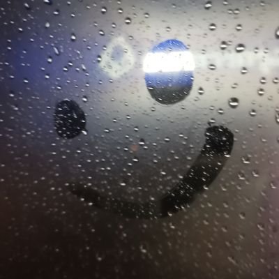 21benya's profile picture. ineffable. 🖤 💭