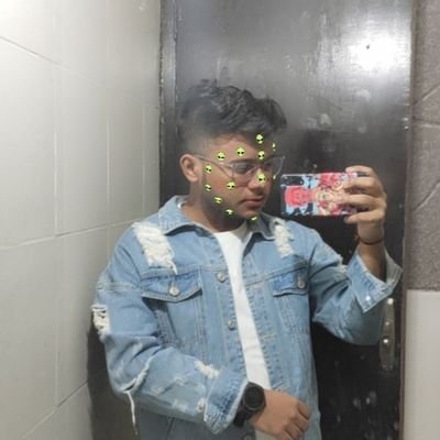 whotanishk's profile picture. Melomaniac 🎶