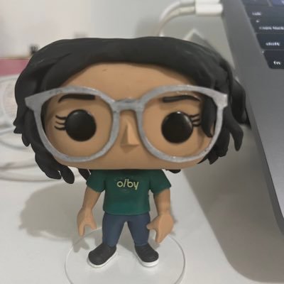 entusiasta de cultura pop, escritora de newsletter e recrutadora de ti nas horas vagas 👩🏾💻 vagas 🇺🇸🇧🇷