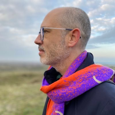 vrijmoed's profile picture. computer geek by day, DJ by night