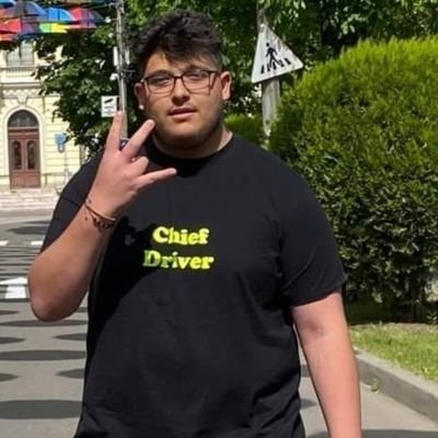 Sl0WllYez's profile picture. Amateur player / manager for @knockoutlegion