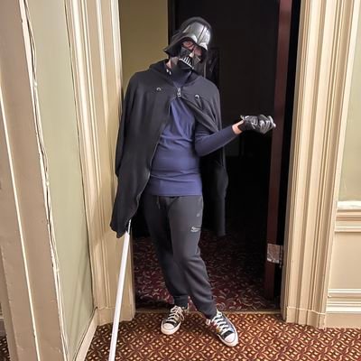 Charlie | 22 | FDU'25 | They/Them
3D Environment Artist that likes too many things!
Currently fixating on: Transformers, Sonic, World Trigger, and Toaru