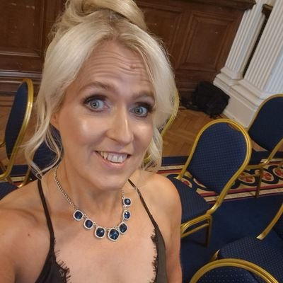 Amanda Profile