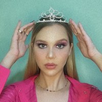 Gabi (@gsbela_) 's Twitter Profile