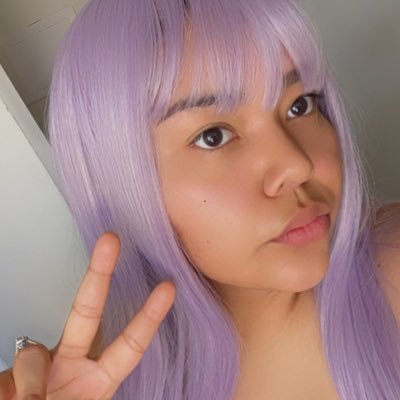 m00dym00nlight's profile picture. 🫶🏽