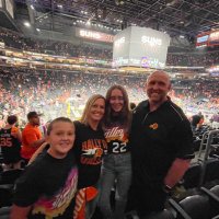 Carrie Ragle (@raglecarrie) Twitter profile photo