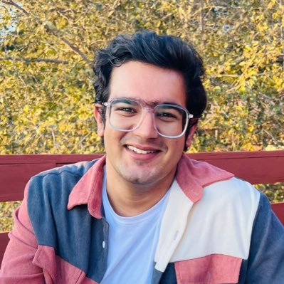 samarthdesigns's profile picture. Experience Tribe at @mphasis |  Graduate from @UTAustin 📙| Ex-Product designer at @paytm @makemytrip @airtelbank 💼| Chelsea fan #KTBFFH 💙 | 24 🧘‍♂️