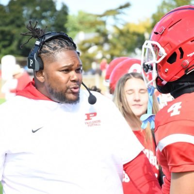 King_Whitsett9's profile picture. King High School Tampa FL. RB Coach #PutGod1st