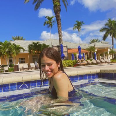 mariaintriagoo's profile picture. i'm just trying to go places