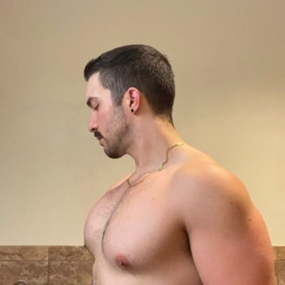 KKthicc's profile picture. 