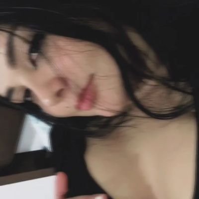 Liviaaveigaa's profile picture. 